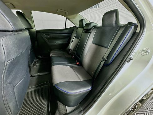 Used 2017 Toyota Corolla SE image 27