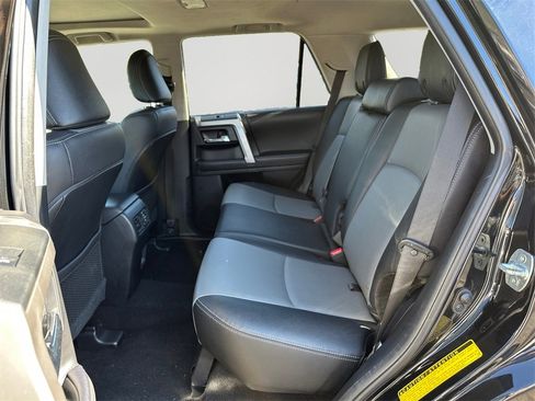 Used 2022 Toyota 4Runner SR5 Premium image 15