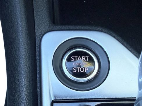 Used 2021 Nissan Sentra SV image 19