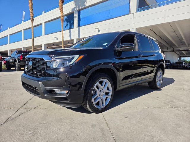 Used 2025 Honda Passport EX-L image 2