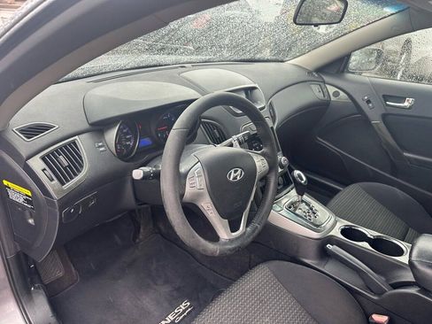 Used 2010 Hyundai Genesis 2.0T RWD image 16