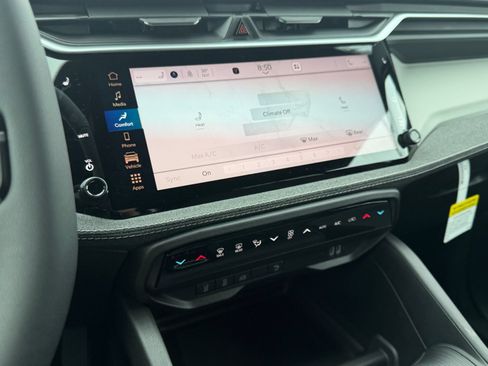 New 2026 Jeep Cherokee Laredo AWD/4WD image 29