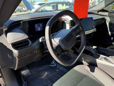 Used 2025 Dodge Charger Daytona R/T w/ Quick Order Package 25M R/T image 2