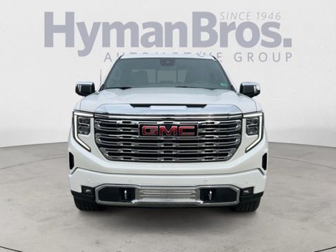 Used 2024 GMC Sierra 1500 Denali AWD/4WD image 9
