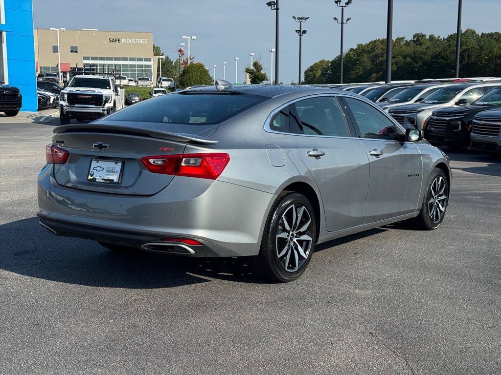 Used 2025 Chevrolet Malibu RS FWD image 3