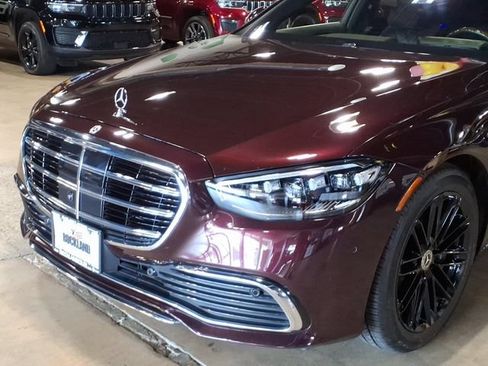 Used 2022 Mercedes-Benz S 580 4MATIC Sedan w/ Warmth & Comfort Package image 8