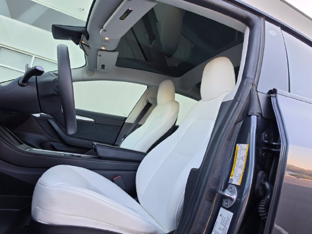 Used 2021 Tesla Model 3 Performance AWD/4WD image 19