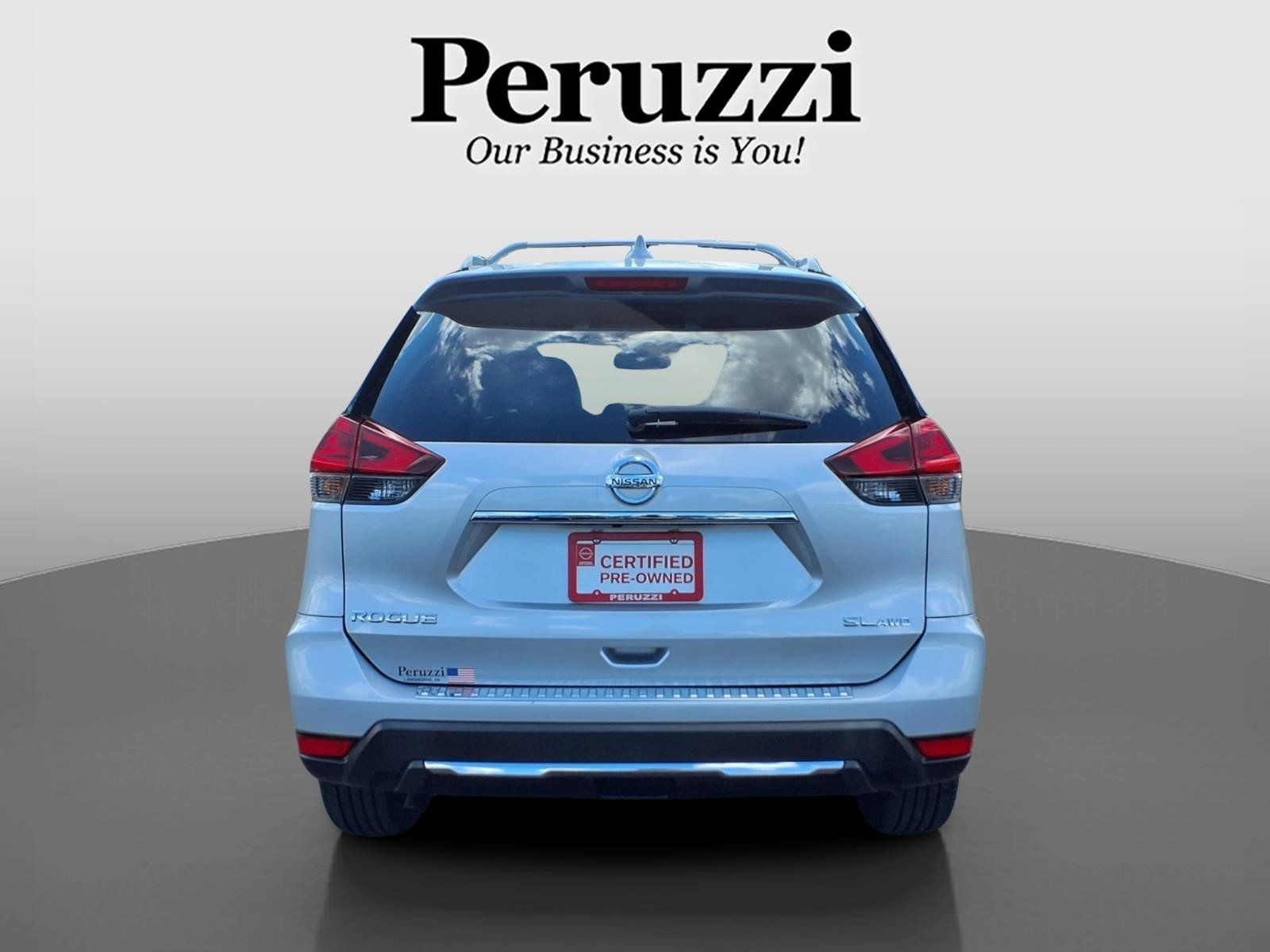 Certified 2017 Nissan Rogue SL w/ SL Premium Package AWD/4WD image 4