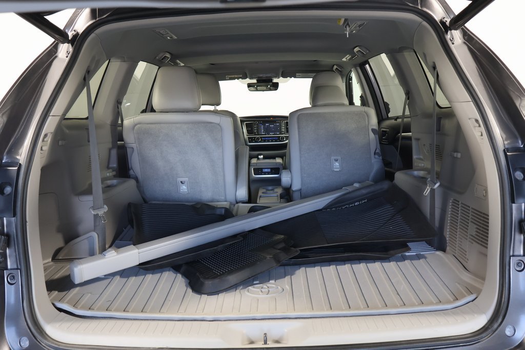 Used 2018 Toyota Highlander Limited FWD image 14