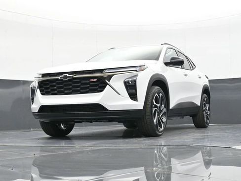 New 2026 Chevrolet Trax RS w/ Sunroof Package image 53