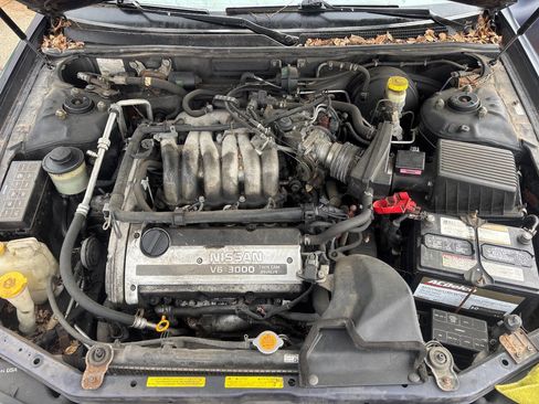 Used 1998 Nissan Maxima SE image 13