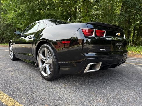 Used 2010 Chevrolet Camaro SS RWD image 21