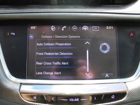 Used 2017 Cadillac XT5 Luxury w/ Driver Awareness Package AWD/4WD image 41