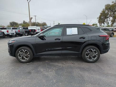 Used 2025 Chevrolet Trax LT w/ Driver Confidence Package FWD image 7