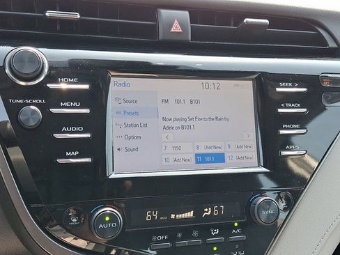Used 2019 Toyota Camry LE FWD image 17