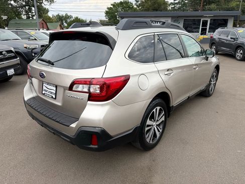 Used 2019 Subaru Outback 2.5i Limited w/ Popular Package #2 image 9