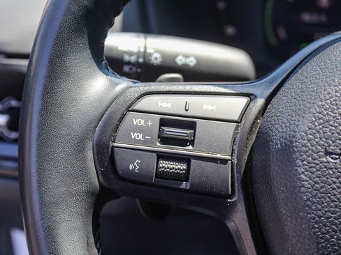 Used 2025 Honda Accord Sport image 32
