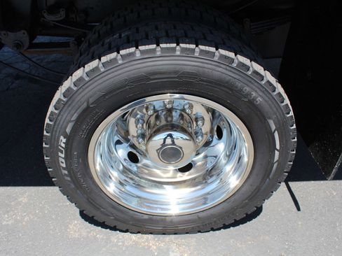 Used 2017 Ford F550 4x4 Regular Cab Super Duty image 29