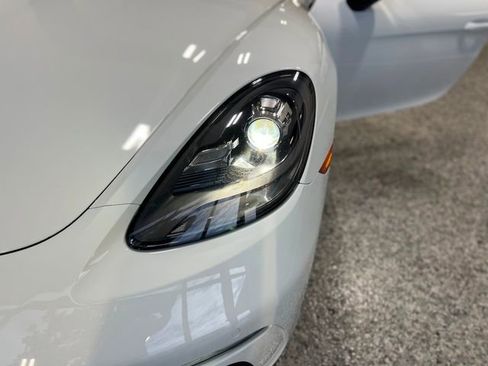 Used 2018 Porsche 718 Cayman w/ Light Design Package image 40