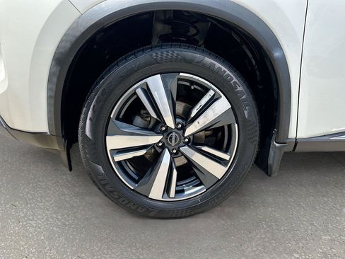 Used 2023 Nissan Rogue SL AWD/4WD image 43