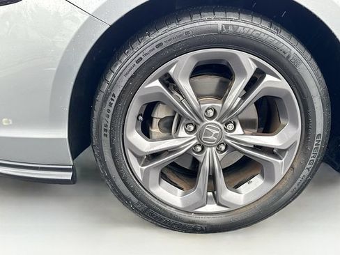 Certified 2023 Honda Accord EX image 34