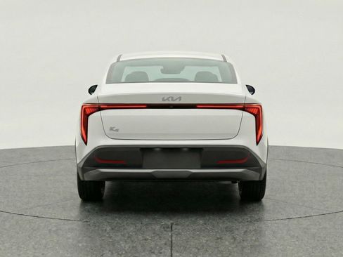 Used 2025 Kia K4 FWD image 7