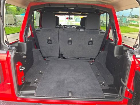 Used 2021 Jeep Wrangler Unlimited Sport AWD/4WD image 15