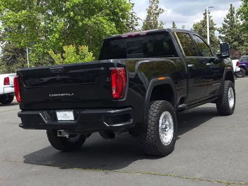 Used 2023 GMC Sierra 3500 Denali AWD/4WD image 8