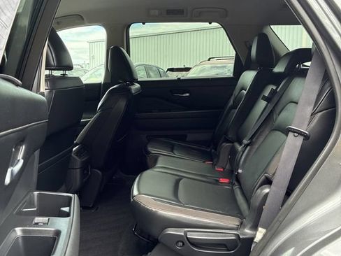 Certified 2022 Nissan Pathfinder SL AWD/4WD image 12