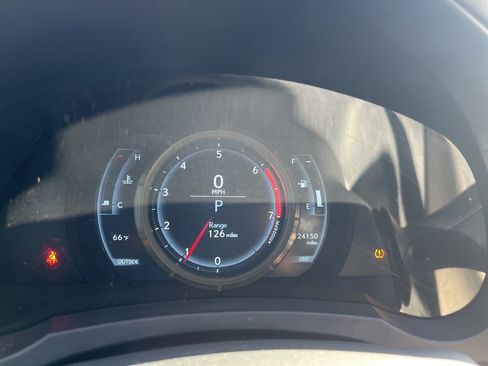 Used 2016 Lexus IS 200t RWD image 10