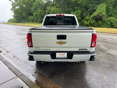 Used 2017 Chevrolet Silverado 1500 High Country AWD/4WD image 6