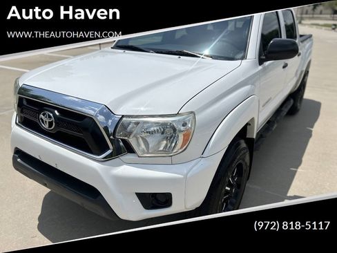 Used 2015 Toyota Tacoma PreRunner w/ SR5 Package RWD image 1