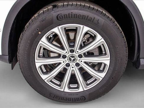 Certified 2026 Mercedes-Benz GLC 300 4MATIC image 9