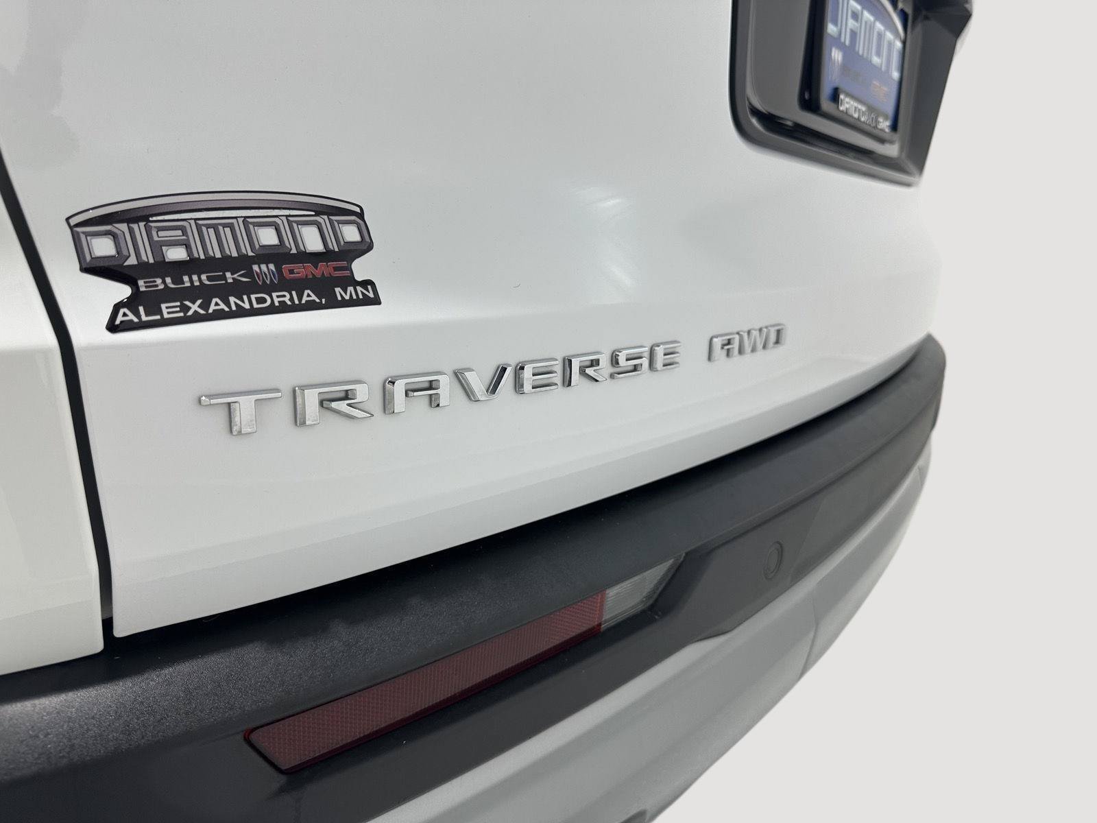 Used 2024 Chevrolet Traverse LT w/ LPO, Floor Liner Package AWD/4WD image 29