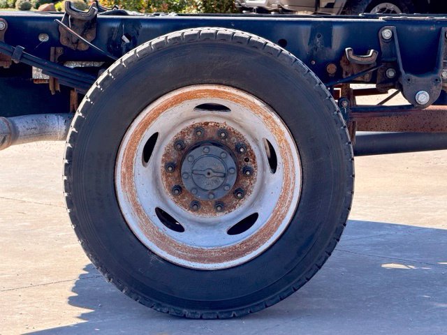 Used 2019 Ford F550 2WD Regular Cab Super Duty image 7