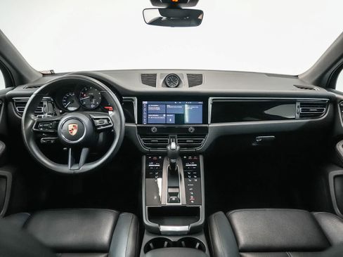 Certified 2023 Porsche Macan AWD/4WD image 15