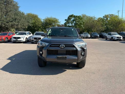 Used 2021 Toyota 4Runner SR5 image 8