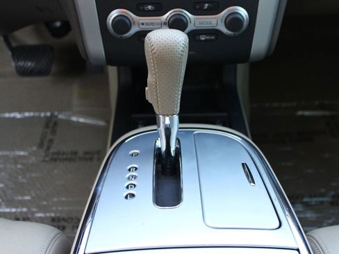 Used 2009 Nissan Murano SL w/ Leather Pkg image 19