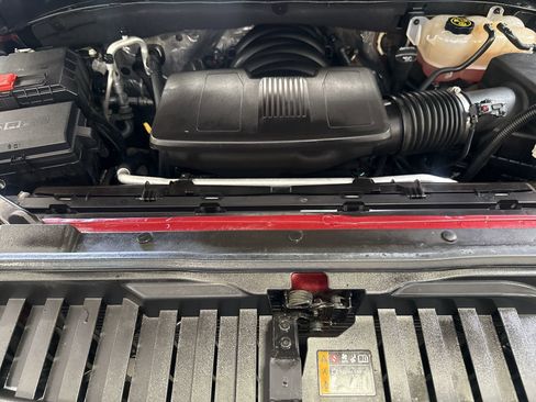 Used 2020 Chevrolet Silverado 1500 LT Trail Boss AWD/4WD image 30