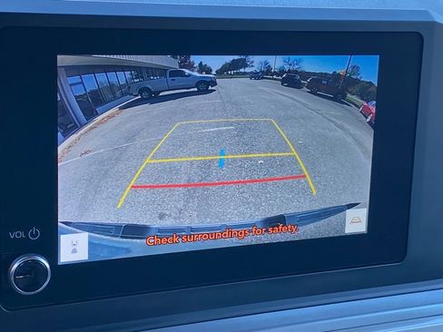 Used 2024 Toyota Tacoma TRD Off-Road image 19