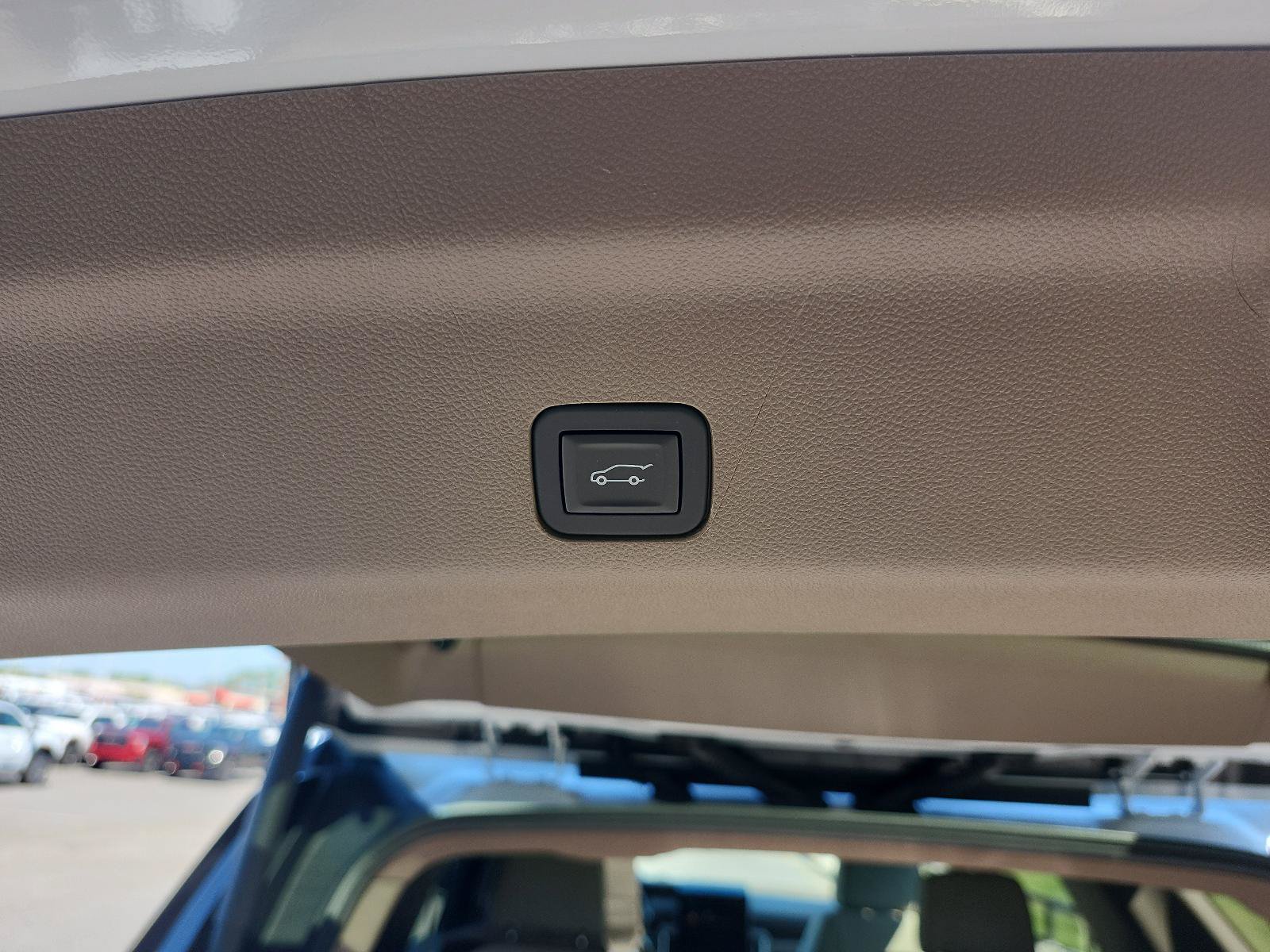 New 2027 GMC Yukon Denali w/ Sun & Power Step Package AWD/4WD image 9