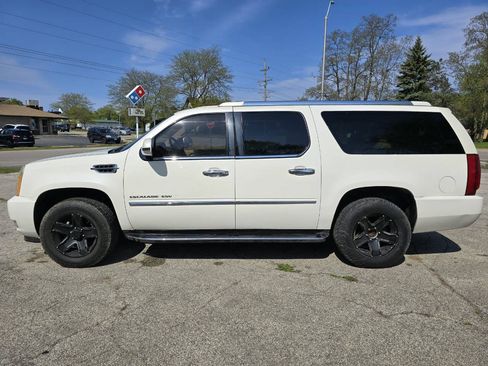 Used 2007 Cadillac Escalade ESV AWD w/ Information Package image 5