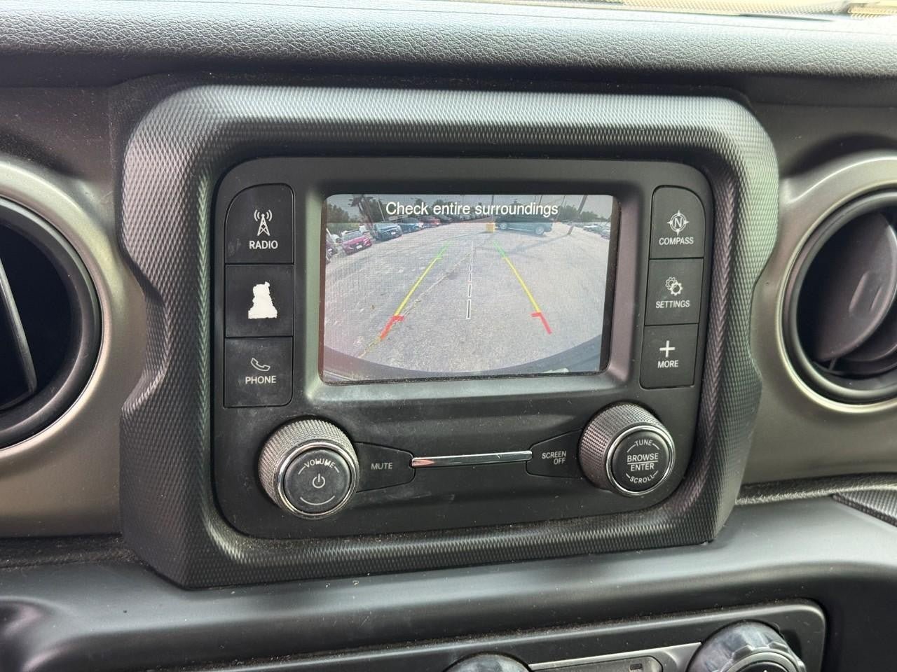 Used 2018 Jeep Wrangler Unlimited Sport AWD/4WD image 13