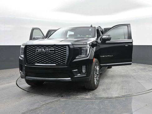 Used 2023 GMC Yukon XL Denali Ultimate AWD/4WD image 62