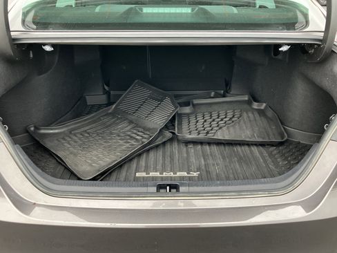 Used 2021 Toyota Camry XLE w/ Navigation Package image 9