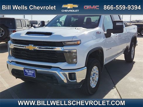 Used 2024 Chevrolet Silverado 2500 LT image 1