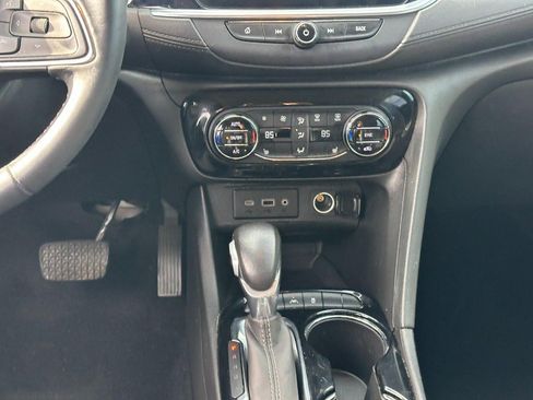 Used 2022 Buick Encore GX Select w/ Sport Touring Package image 13