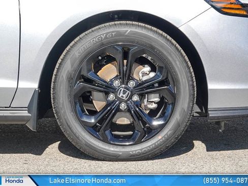 Certified 2025 Honda Accord SE image 8