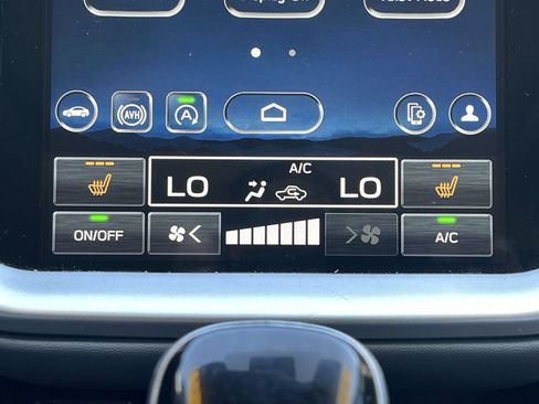 Certified 2024 Subaru Outback Onyx Edition XT AWD/4WD image 37