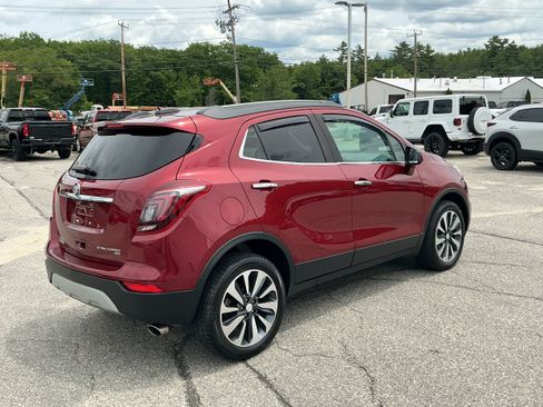Used 2021 Buick Encore Preferred w/ Safety Package AWD/4WD image 4